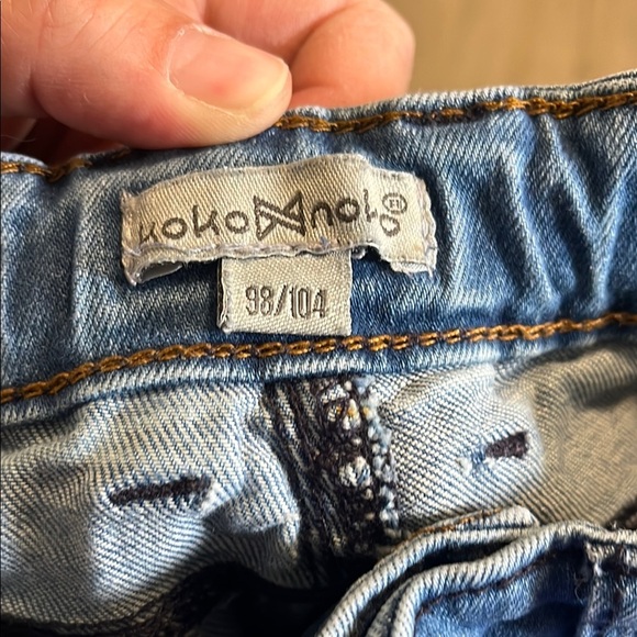 Koko Noko Stylish Blue Denim Jeans with Modern Fit size 3-4 - Picture 2 of 2